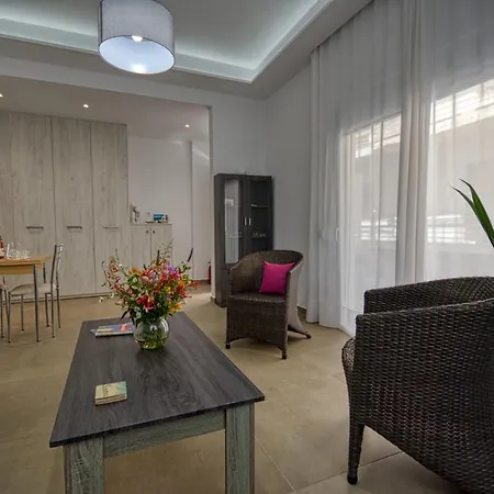 The Rhodes Marina Apartman *
