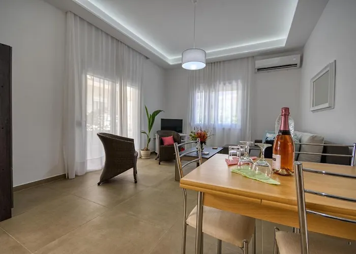 The Rhodes Marina Apartment